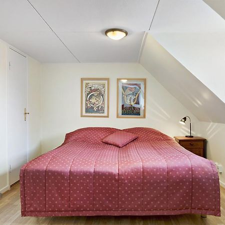 Charming Townhouse Villa Ystad Luaran gambar